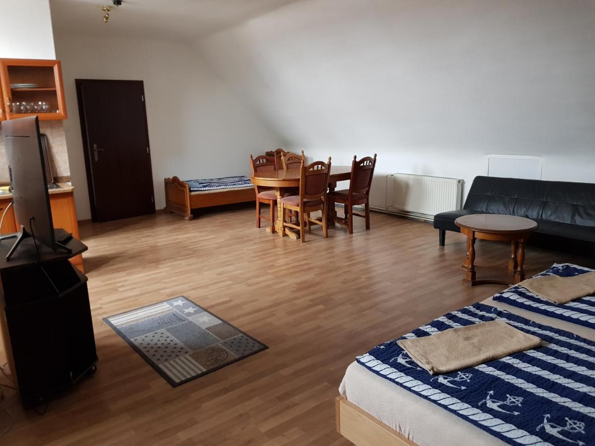 Motel Kotva Ivanka pri Dunaji Ngoại thất bức ảnh