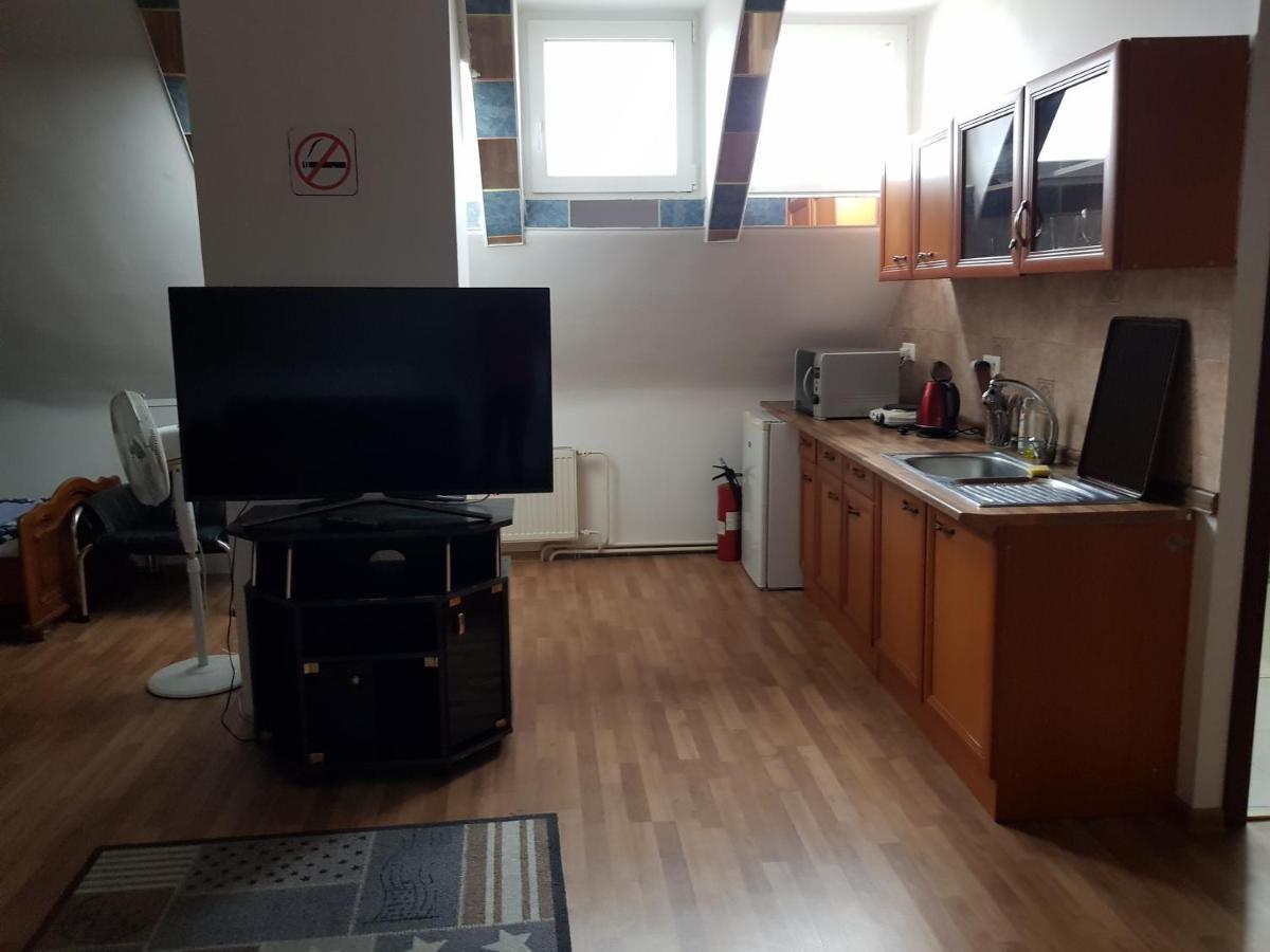 Motel Kotva Ivanka pri Dunaji Ngoại thất bức ảnh